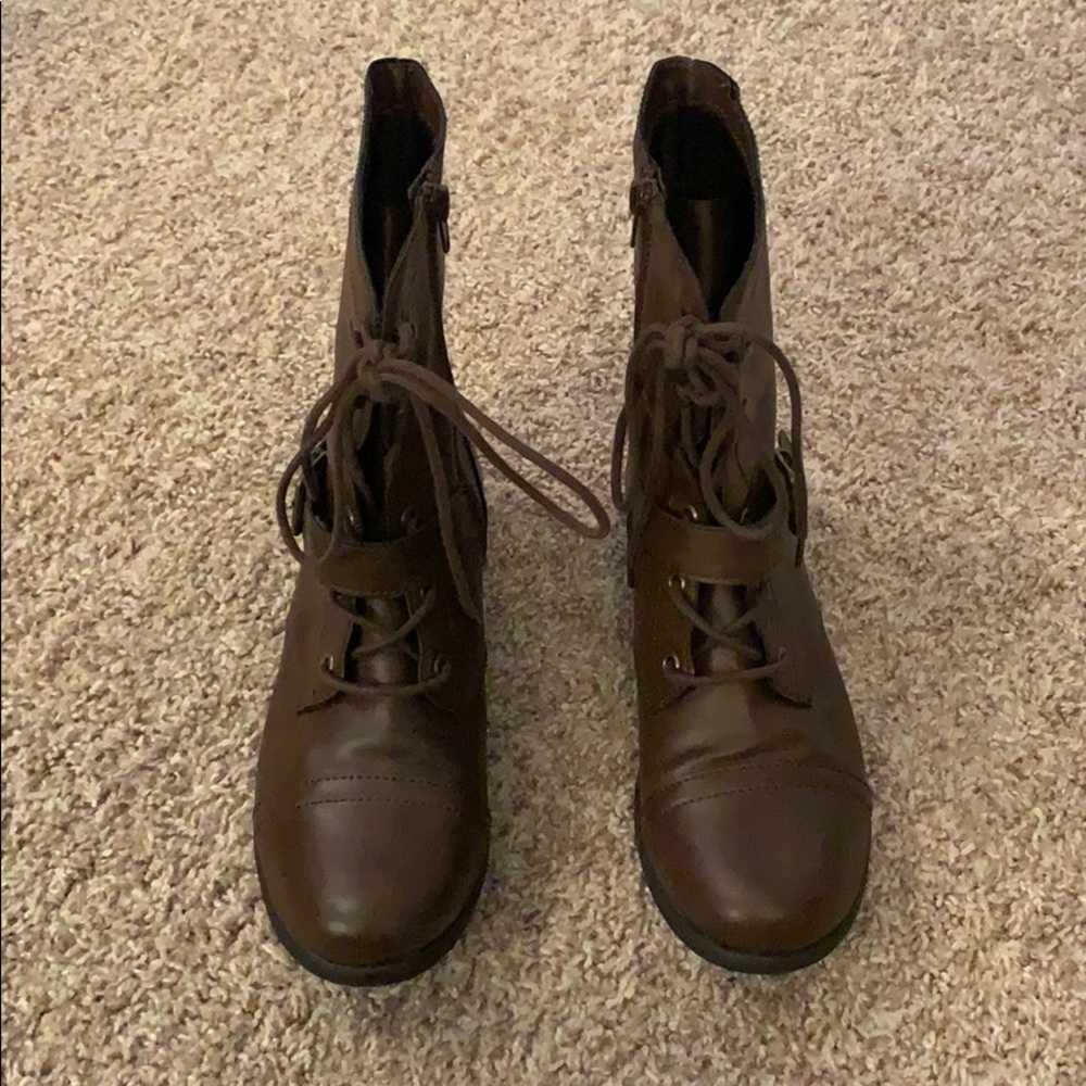 Combat boot. Excellent condition, worn once. - Picture 3 of 3